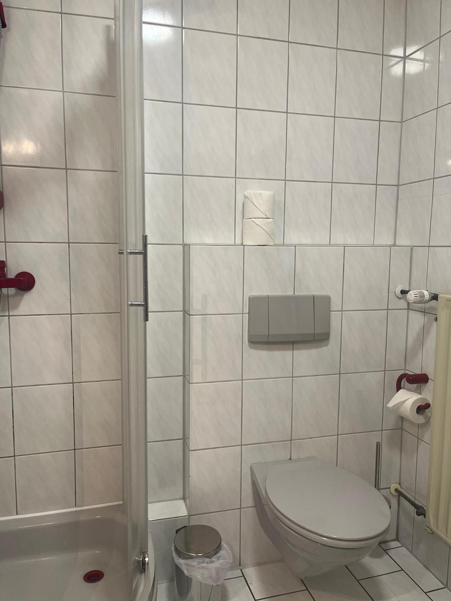 Danis Schlossschaenke Simmern Szoba fotó